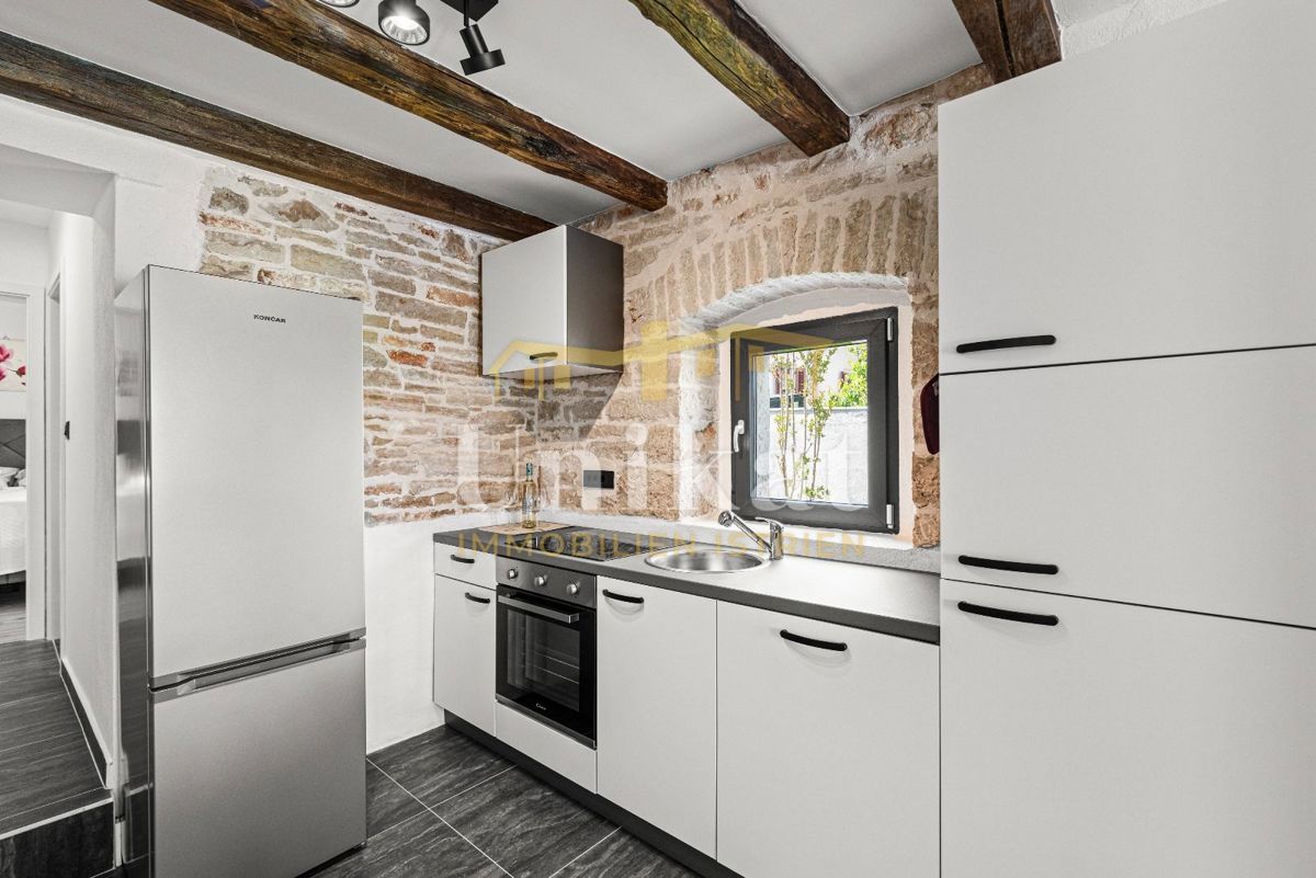 Prenovljena kamnita hiša blizu Poreča